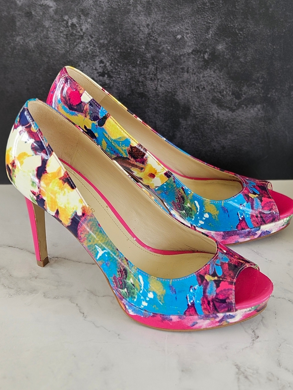 MARC FISHERS Colorful Floral Peep-Toe 4 in High Heels - Pink & Multicolor Sz 7 M